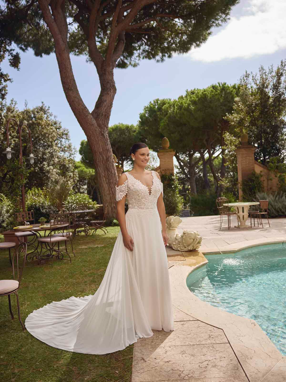 Modeca Curvy 2026 — abito 1